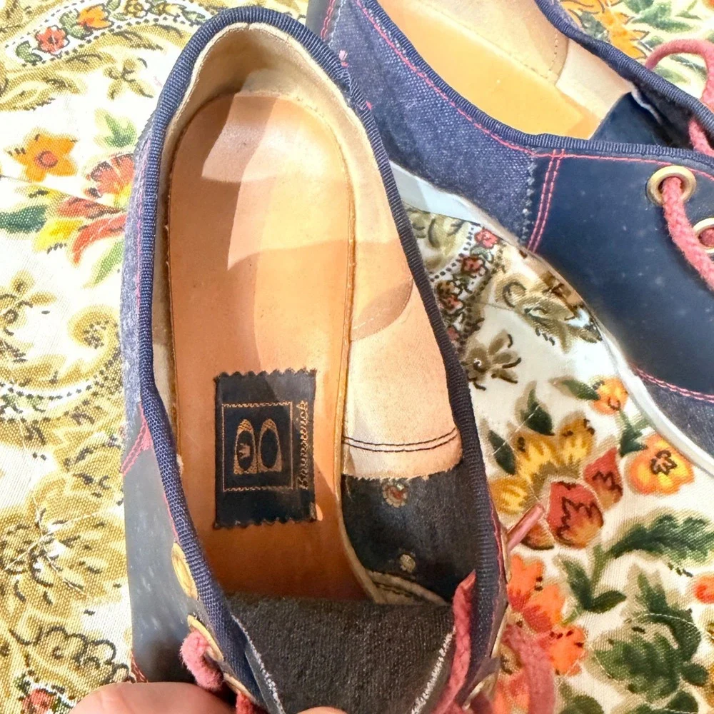 Vintage Women's Denim Blue Brunswick Oxford Shoes‎ Red Laces Made in USA - 5